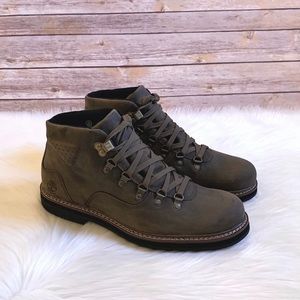 Timberland WP Squall Canyon Mid Hiker Chukka Boots